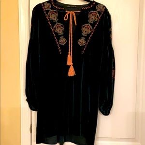 New without tags Zara embroidered dress